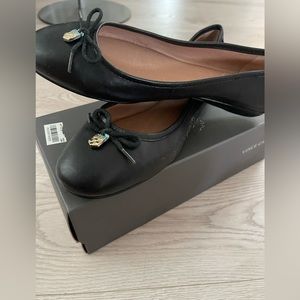 Vince Camuto NWT and box leather loafers